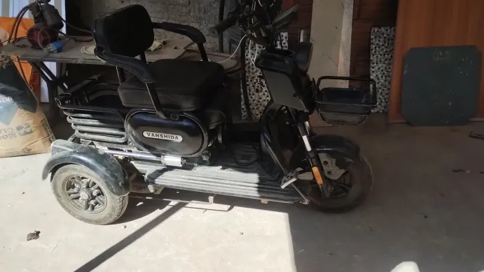 Triciclo elétrico 1200whats de força 