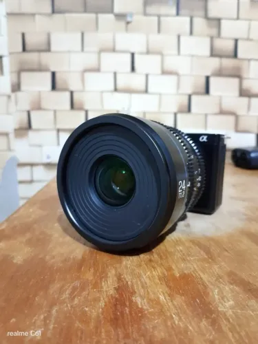 Lente de Cinema SIRUI Night Walker 24mm T1.2