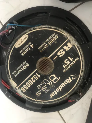 Auto falante 15? Roadstar 2000rms 