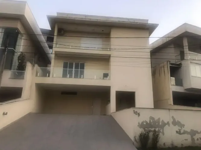 Casa para Locação- em condomínio 3 Suítes com Piscina- Residencial Real Park - Arujá - SP