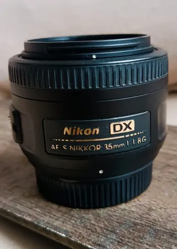 Lente Nikon nikkor 35mm DX 1.8G