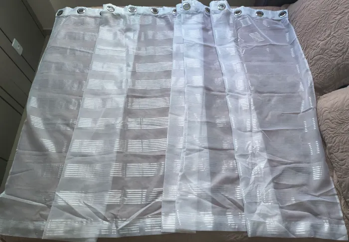 Cortina de Vual Branco Acetinado