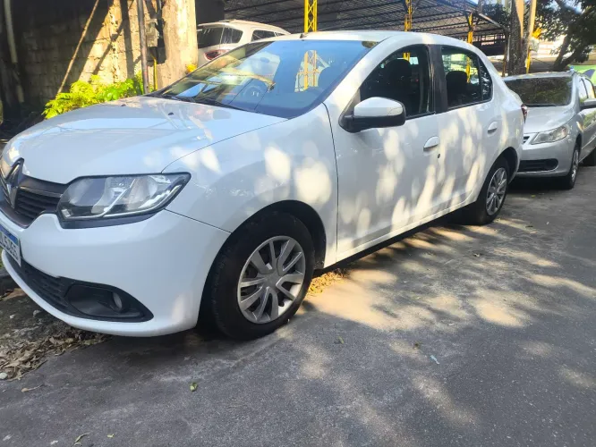Renault Logan Expression Hi-flex 1.6 8V 4P 2015