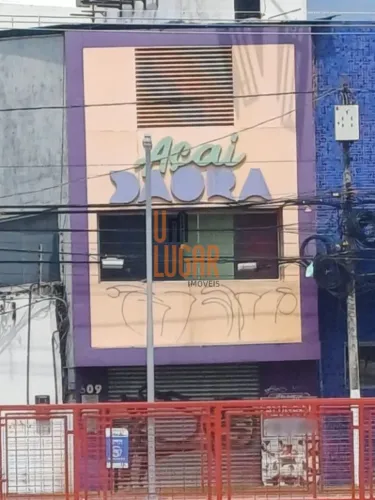 Um Lugar Imóveis ALUGA: Ponto Comercial de 240 m² com 3 Pavimentos na Doca, Belém-PA
