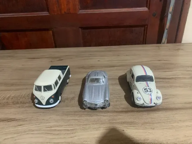 Miniaturas Colecionáveis de Ferro - Modelos Clássicos