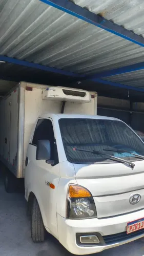 HYUNDAI HR 2017/2018 COM BAÚ REFRIGERADO