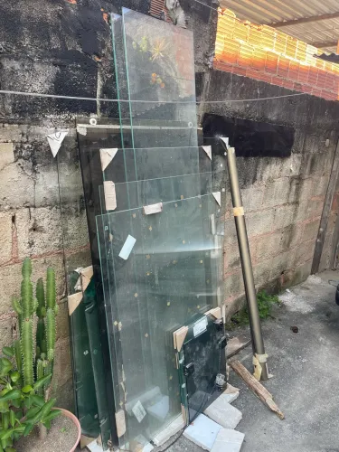 Vidros pra desapego