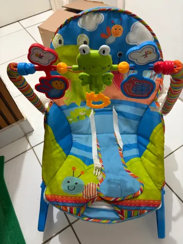 Vendo Cadeira de Balanço Musical