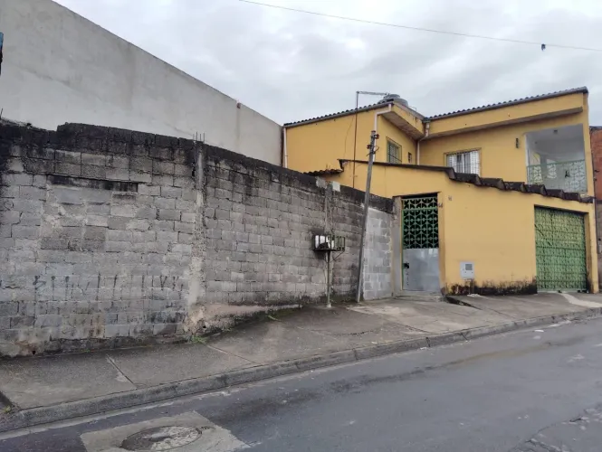 Sobrado barato em Itaquaquecetuba