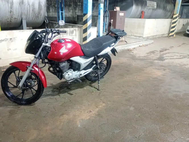 Moto Honda Titan 150