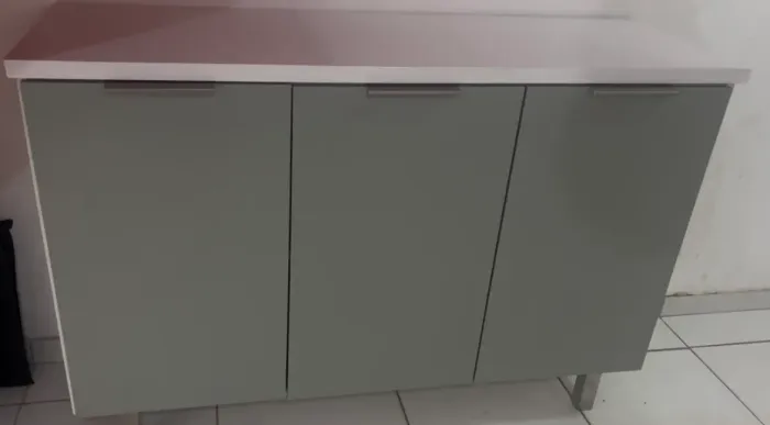 Vendo armário de cozinha novo em mdf