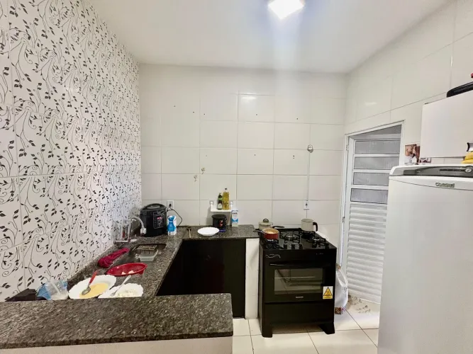 Vende ou troco linda casa em ipero sp