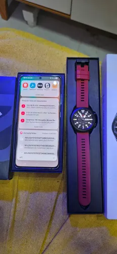 Samsung s21 ultra e um wacher3 tudo em perfeitas condições de novo, tudo por $2500 cuida 