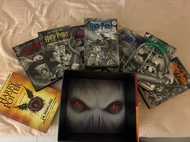 Combo Harry Potter: Box Especial 20 Anos (Capa Dura) + Criança Amaldiçoada + Globo de Neve