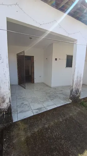 Casa solta perto da principal do trauminha