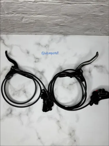 Freio shimano deore mt420 manete prata e outra preta