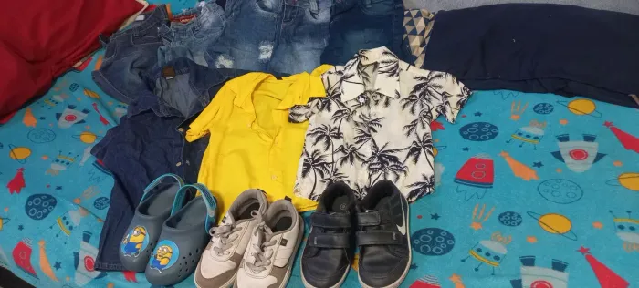 Lote de roupas menino em perfeitas condições de uso