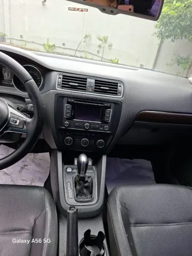 Volkswagen Jetta Comfortline 2.0 T.flex 8V 4P Tipt. 2015