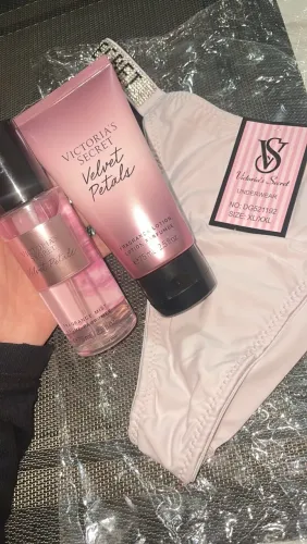 Kit corporal Victoria?s Secret original + 1 calcinha Lilás VS Inspiração