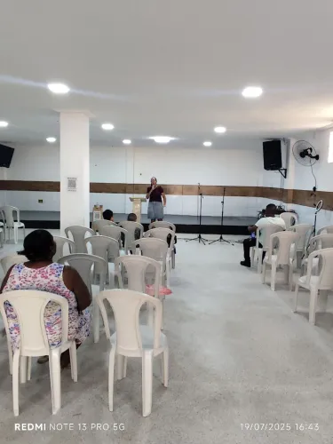 Vendo todo material para igreja