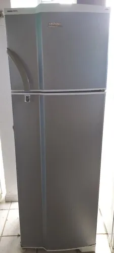 Vende se geladeira dúplex dako