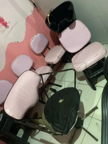 Vendo móveis para salão