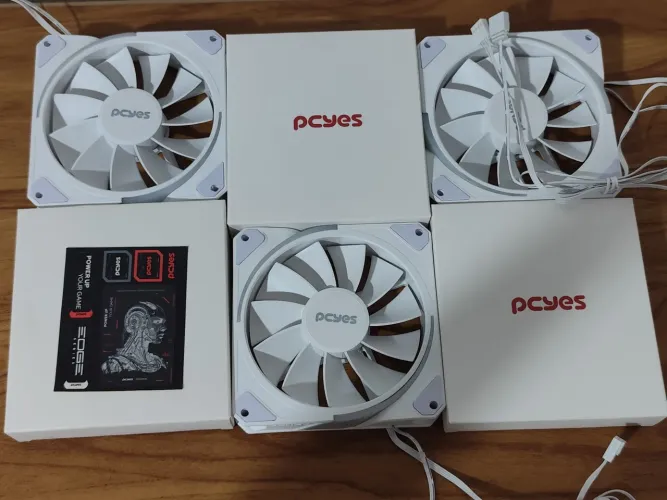 Kit 3 fan Pcyes 120mm 2200rpm Argb Modelo: Pcyes Sangue Frio 3 White Ghost