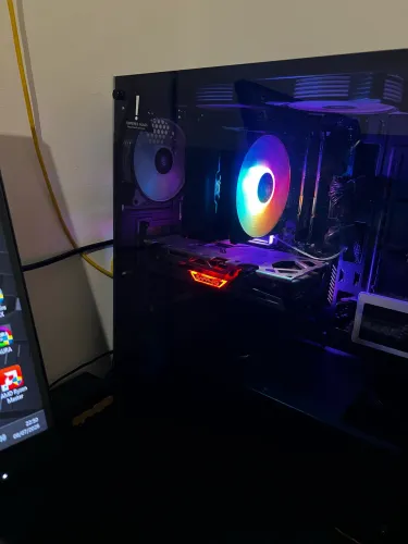 RX 6600 XT nitro+ Sapphire 8gb 