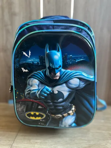 MOCHILA COM RODINHAS BATMAN COM 3 PEÇAS