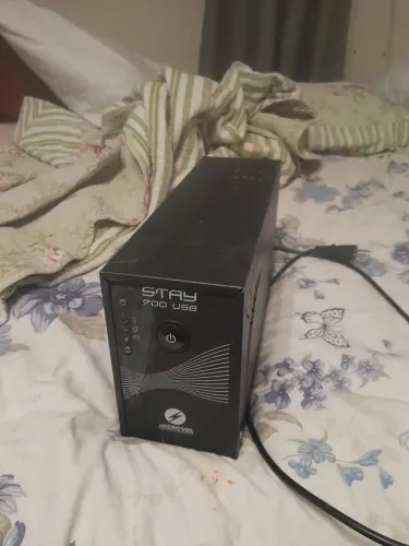Nobreak Microsol (APC) Stay 700 VA com USB