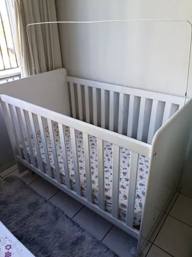 Berço com colchão