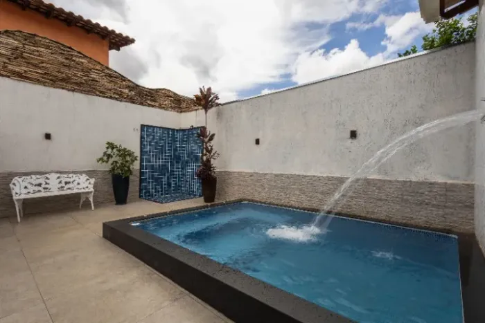 QSA 19 Taguatinga Sul- Sobrado 5 quartos 2 suítes com piscina e churrasqueira