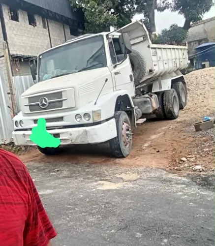 Vendo estar caçamba L1620 só serve pro interior e pra quem intende do assunto