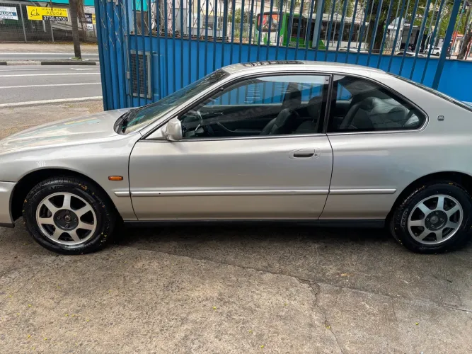 Honda Accord Sedan EXR 1996