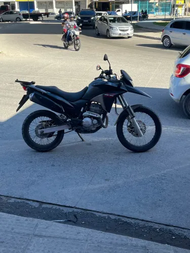 XRE 300 CONSERVADÍSSIMA