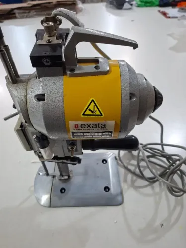 Máquina de Corte de Tecido Exata CZD-108 - 110V