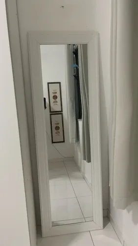 Espelho com moldura 