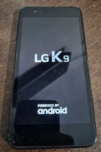 LG K9 Preto - Funcionando Perfeitamente (Detalhes na Tela) - Barato