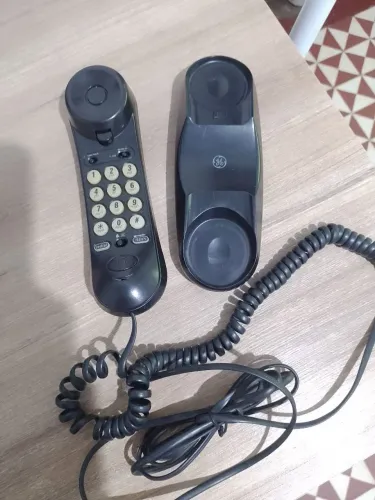 telefone com fio slimline da marca GE.