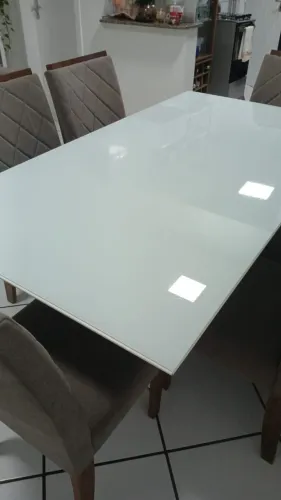 Mesa de Jantar 6 Lugares + Cadeiras Estofadas