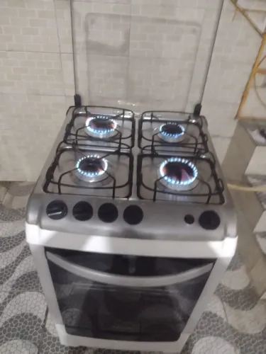 Fogão Electrolux 4 bocas funcionando