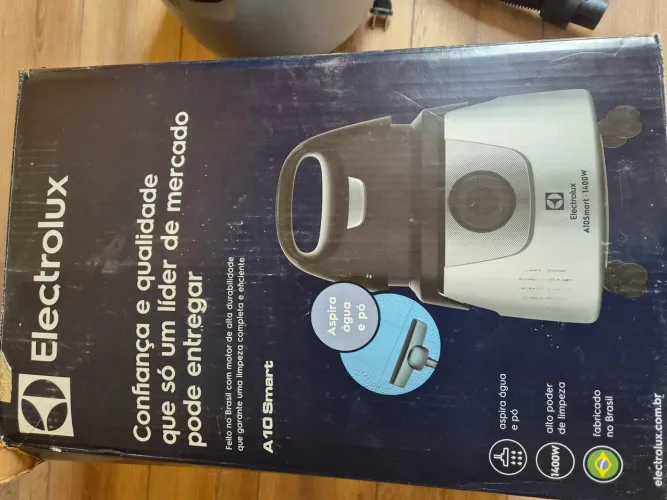 Aspirador de Pó e Água Eletrolux 1400W