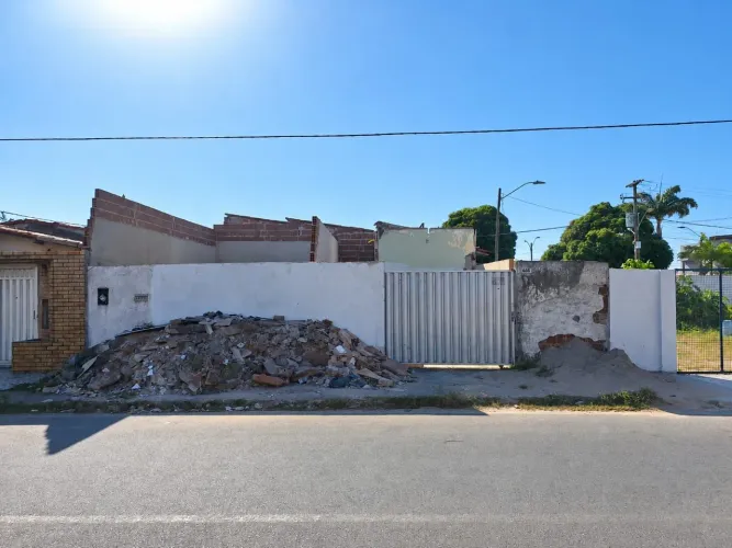 Excelente Investimento no Nova Natal: Estrutura p/ 2 Comércios e Quitinete
