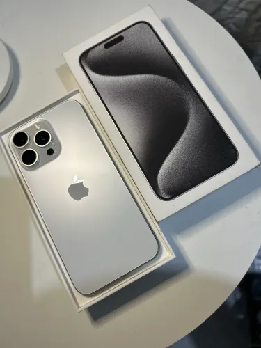 iPhone 15 Pro 128GB impecável 