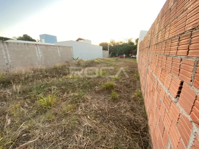 Terreno Padrão à Venda no Bairro Vila Brasília em São Carlos - Oportunidade Imperdível!