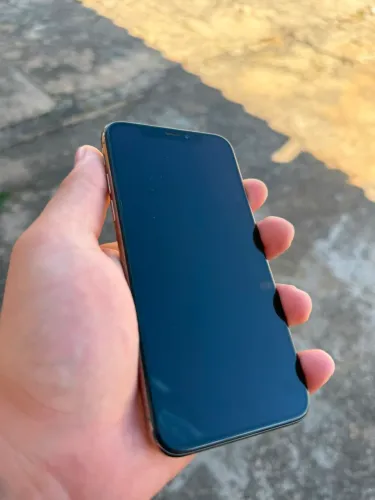 iPhone XS Dourado