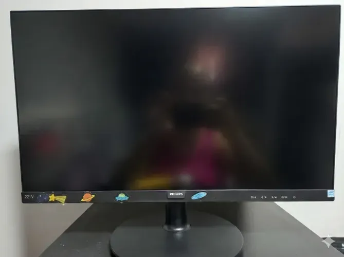 PC Completo i5 + 8GB RAM + SSD (Rápido) + Monitor Philips 21.5"