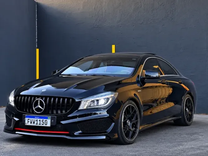 Mercedes-Benz CLA-250 Sport 4matic 2.0 16V 211cv Aut. 2015
