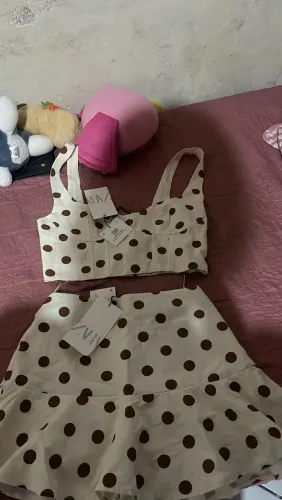 Vendo roupa zara nunca usada, tamanho p valor 110,00
