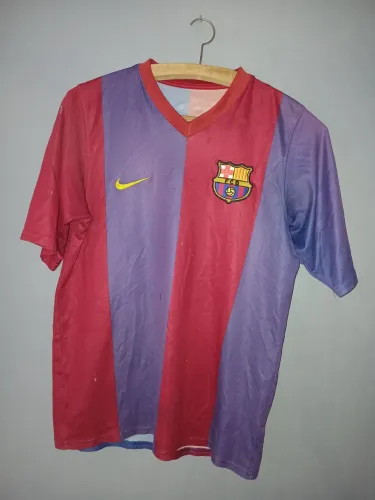 Camisa antiga do Barcelona Ronaldinho